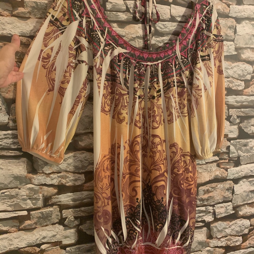 C. Graffiti Beautiful Tunic sz M